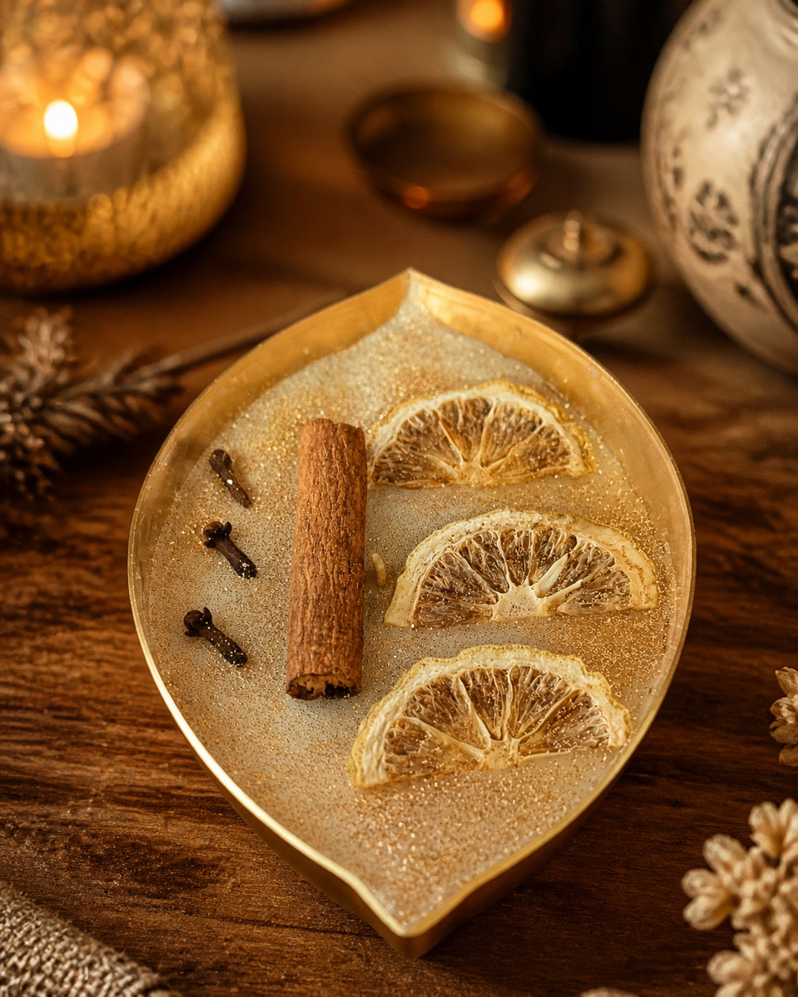 Cinnamon & Spice Urli Candle  5 inch